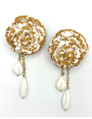 Pendiente clavel mini dorado cadena