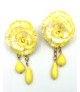 Pendiente Clavel Blanco Filos Amarillos